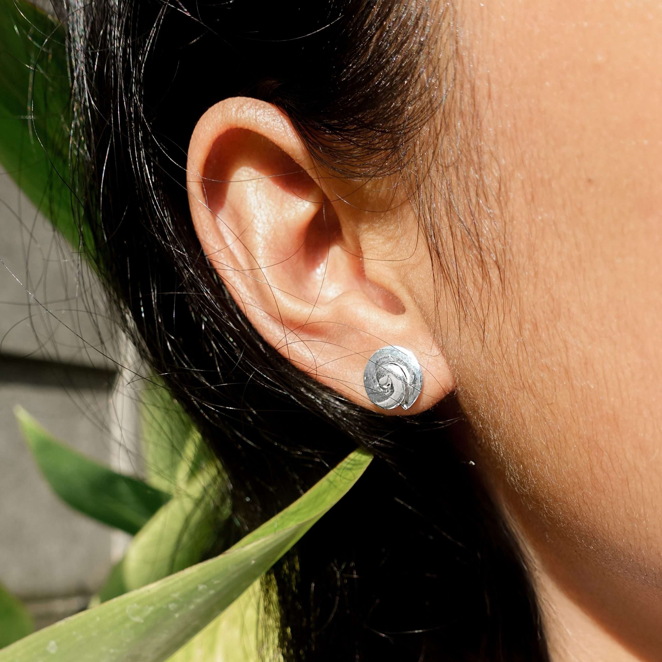 26514<br>ear stud swirl - Image 2