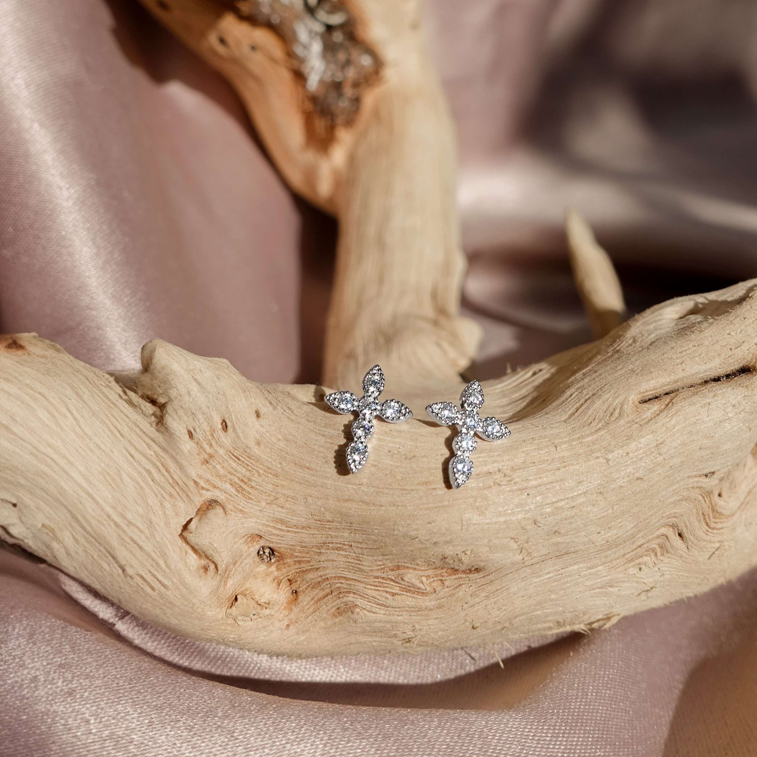 27186<br>ear stud CZ cross .925  RP - Image 2