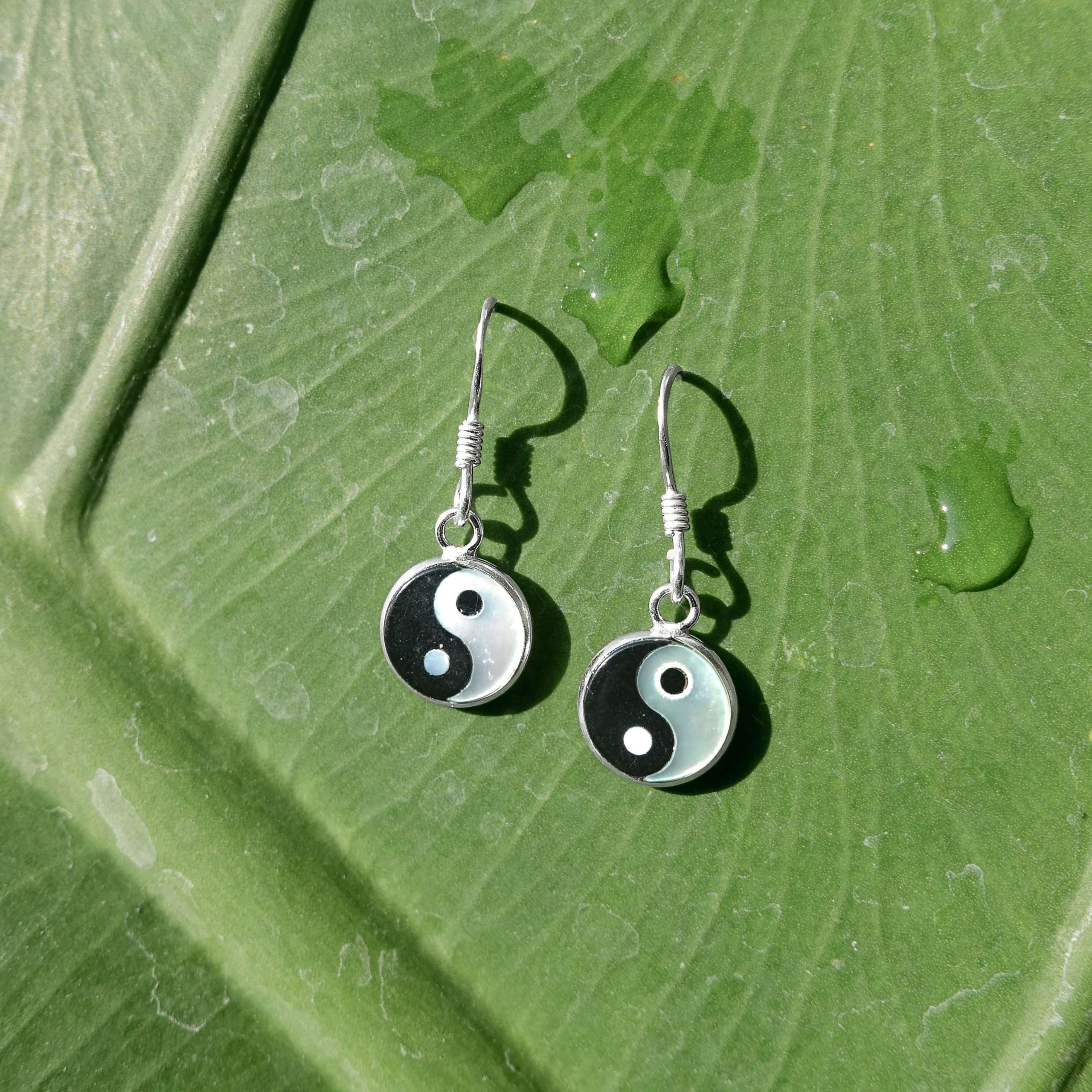 Close-Out-23685 <br> earring 8 mm ying & yang - Image 2