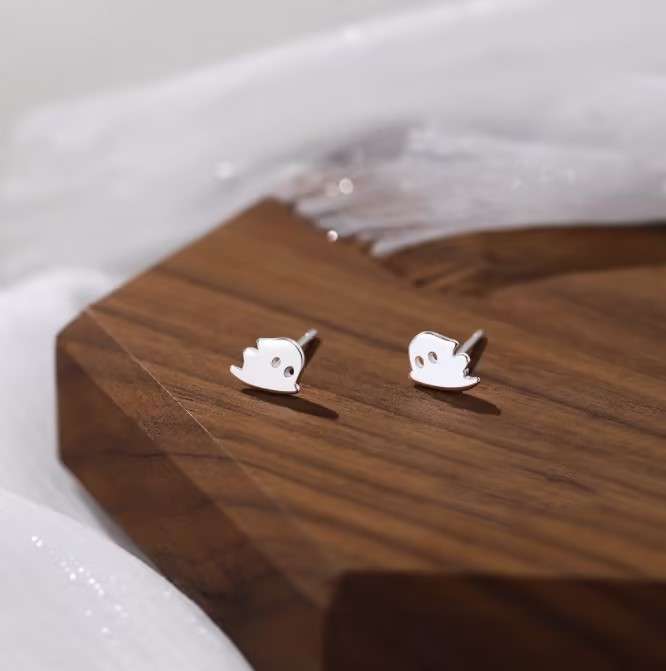Close-Out-27284 <br> ear stud friendly ghost .925 RP - Image 3