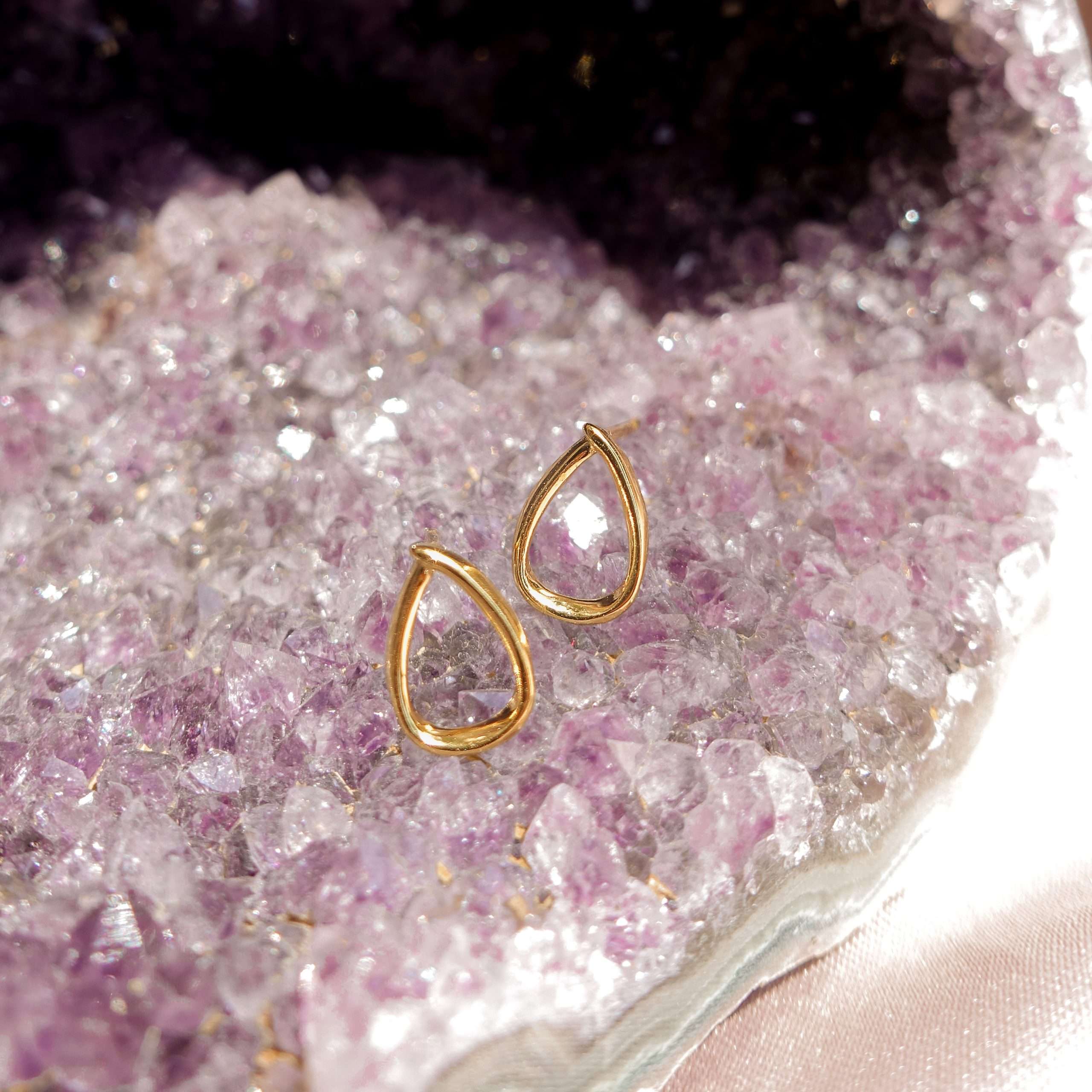 92143 <br> ear stud wide curved teardrop .925 Gold Plated - Image 2