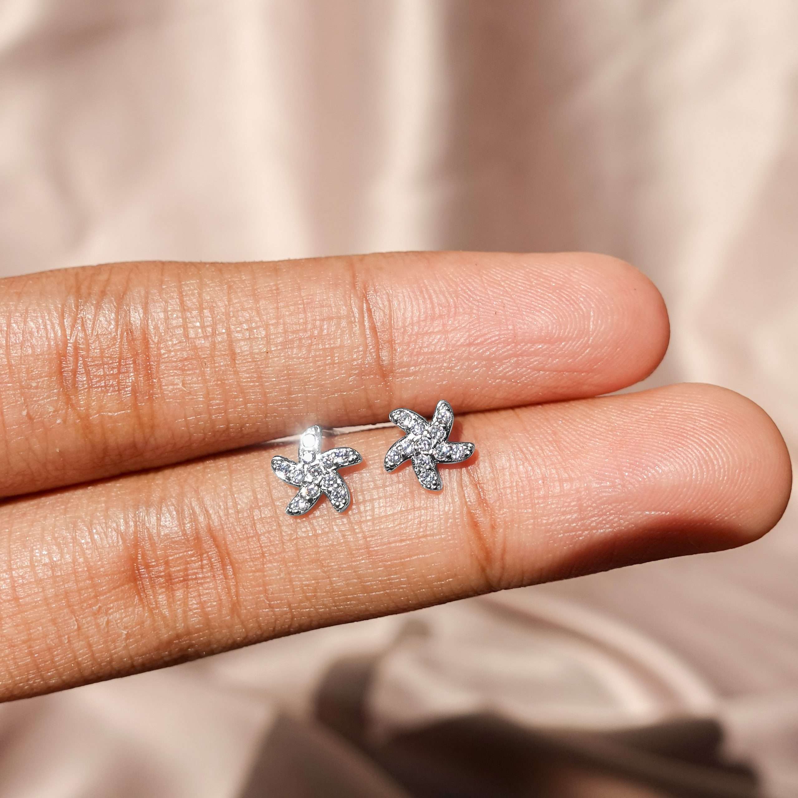 Close-Out-27272 <br> ear stud CZ mini dancing starfish .925 RP - Image 2
