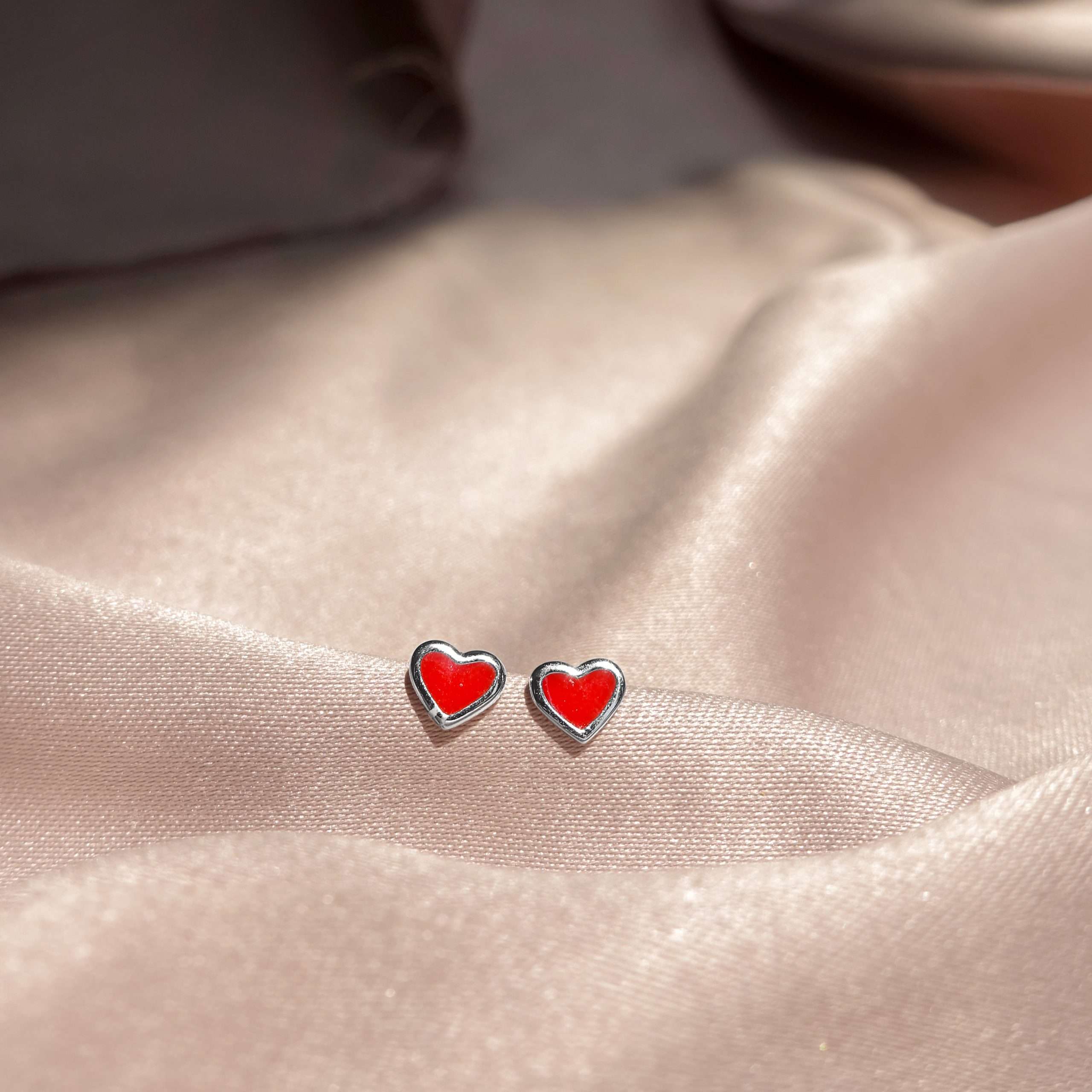 Close-Out-23142 <br> ear stud red enamel heart .925 RP - Image 2