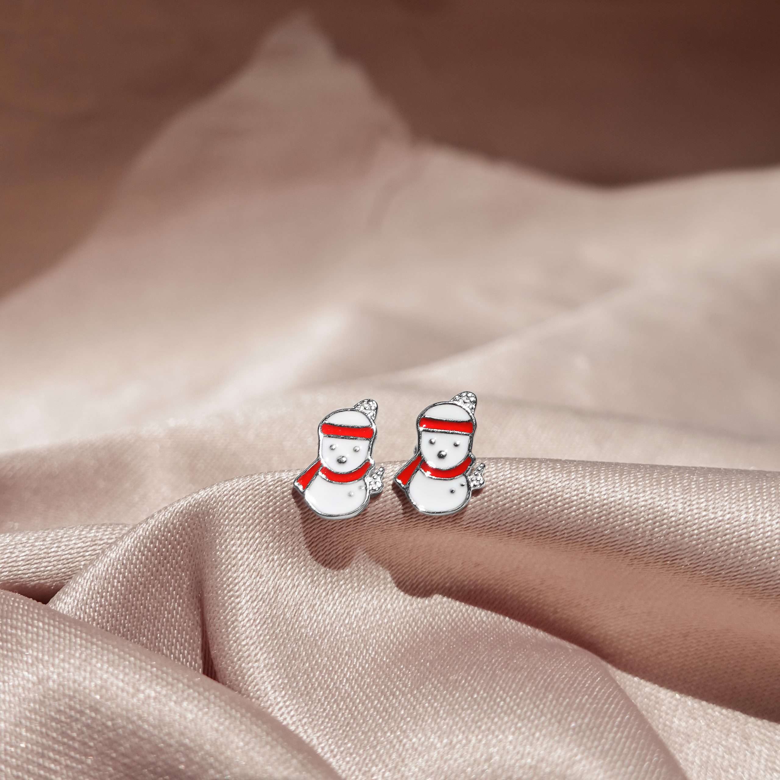 Close-Out-27287 <br> ear stud enamel snowmen .925 RP - Image 2