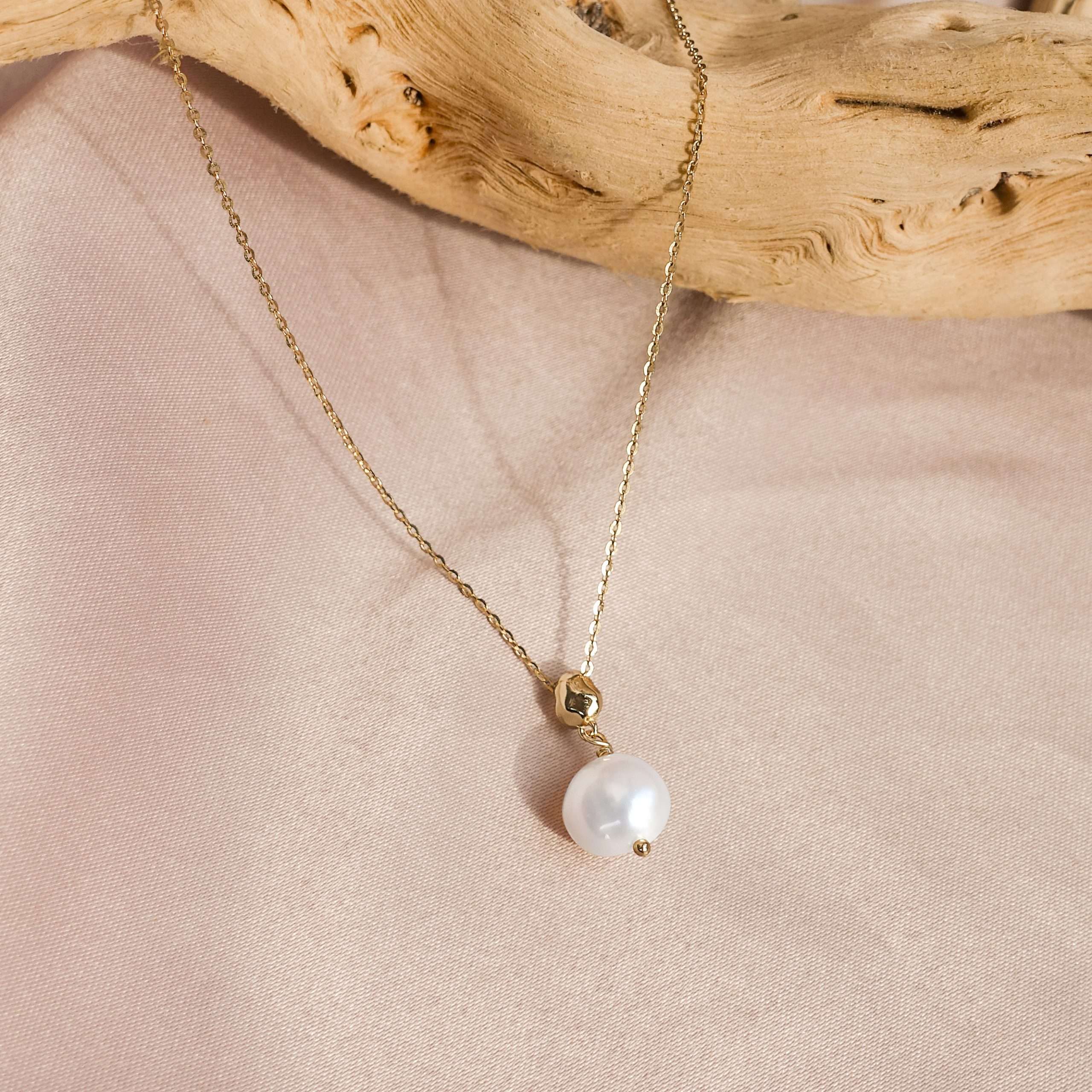 95242 <br> necklace freshwater pearl on 16"+2" ext chain .925 Goldplated - Image 4