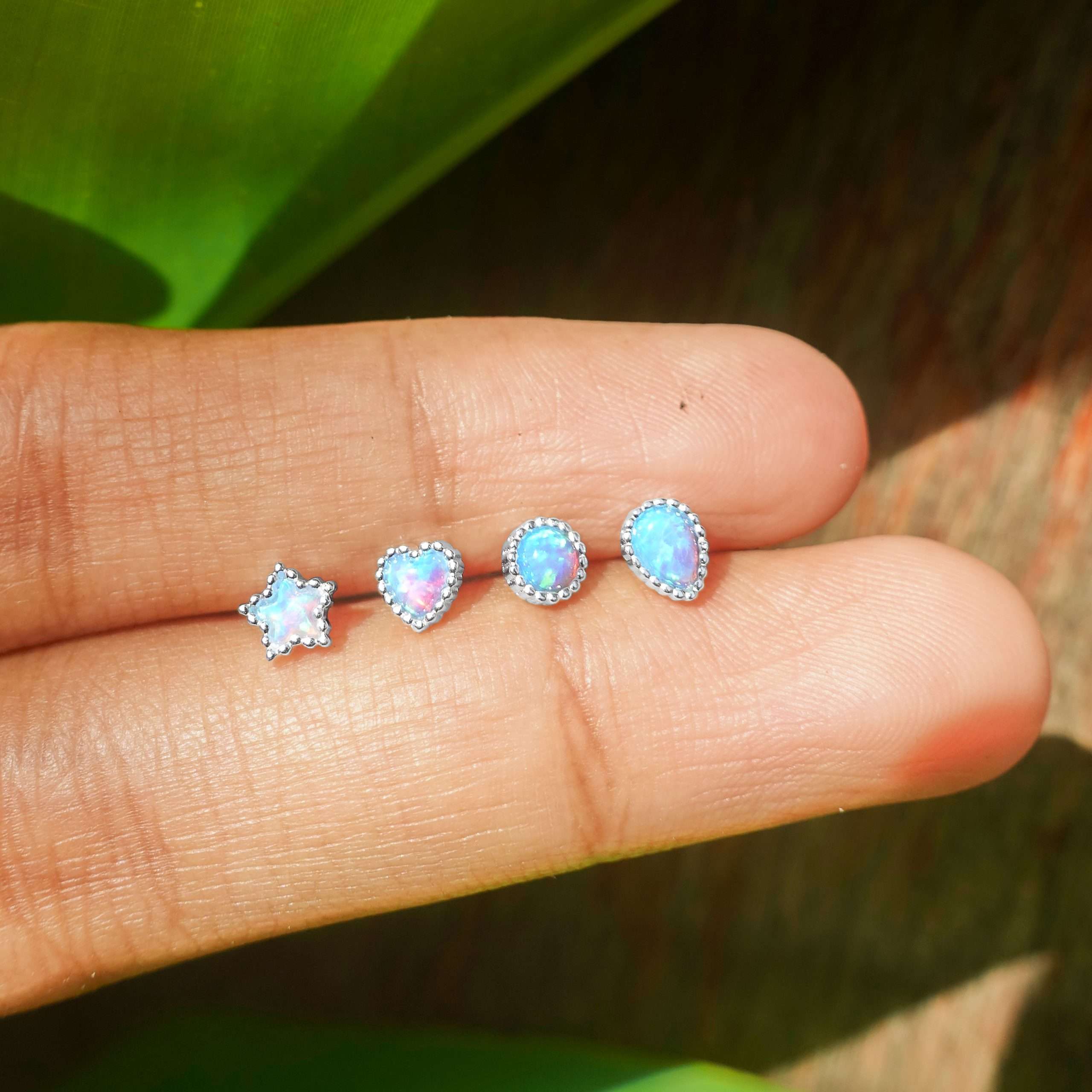 23600 <br> ear stud mini faceted star w/ blue opal - Image 3