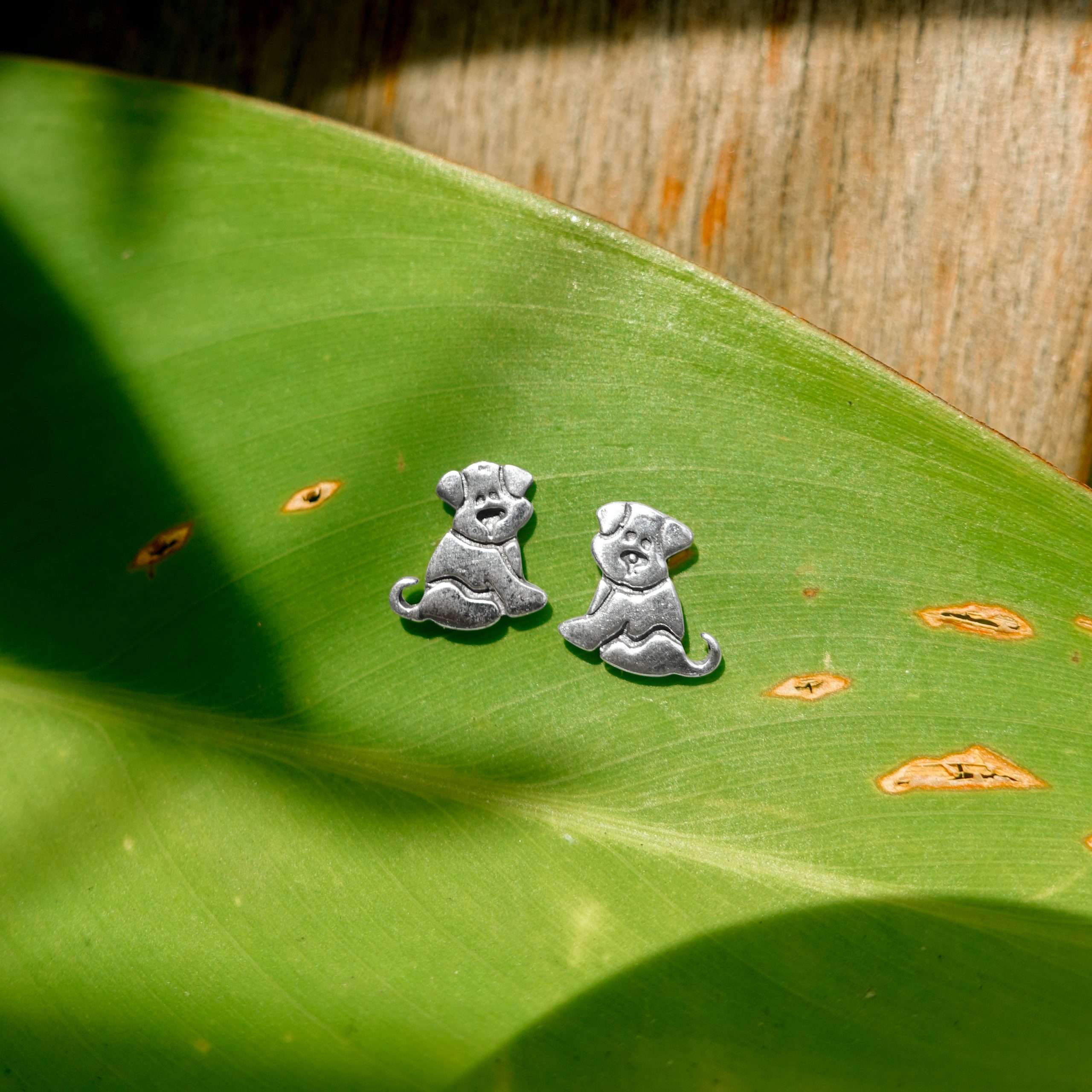 26125 <br> ear stud puppy - Sold in 2's - Image 2