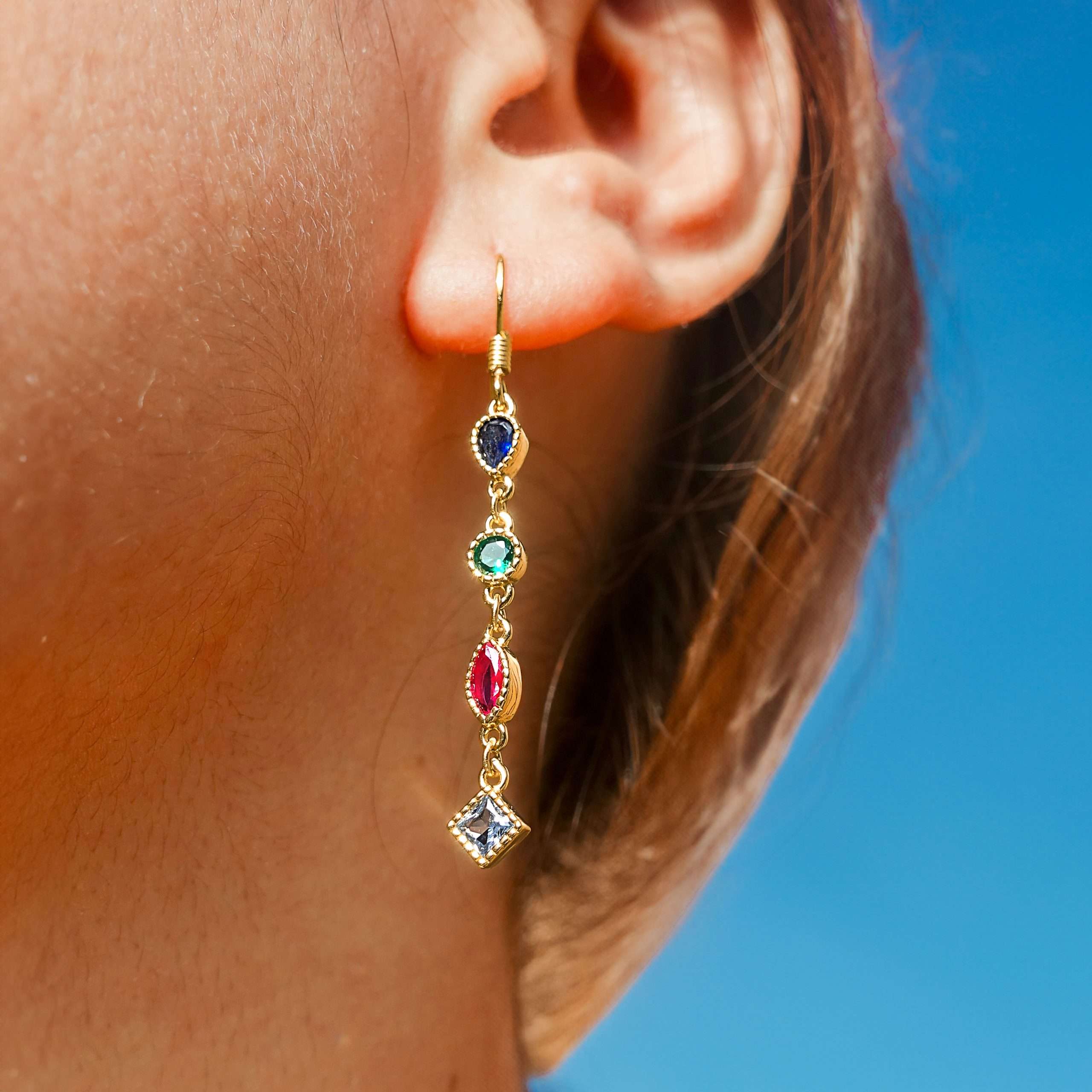 Close-Out-92233 <br> earring multi colored CZ's in asst. shapes 925 goldplated - Image 2