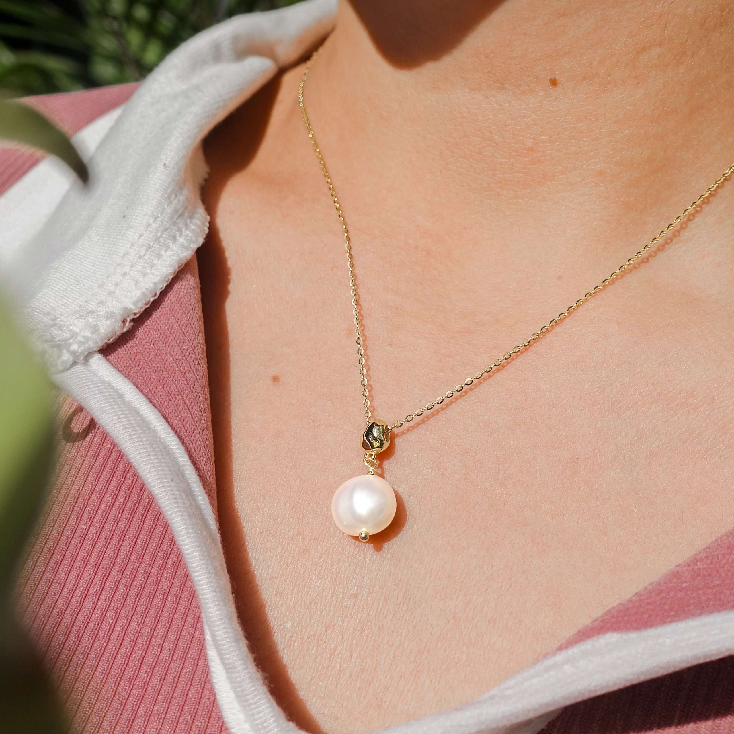 95242 <br> necklace freshwater pearl on 16"+2" ext chain .925 Goldplated - Image 2