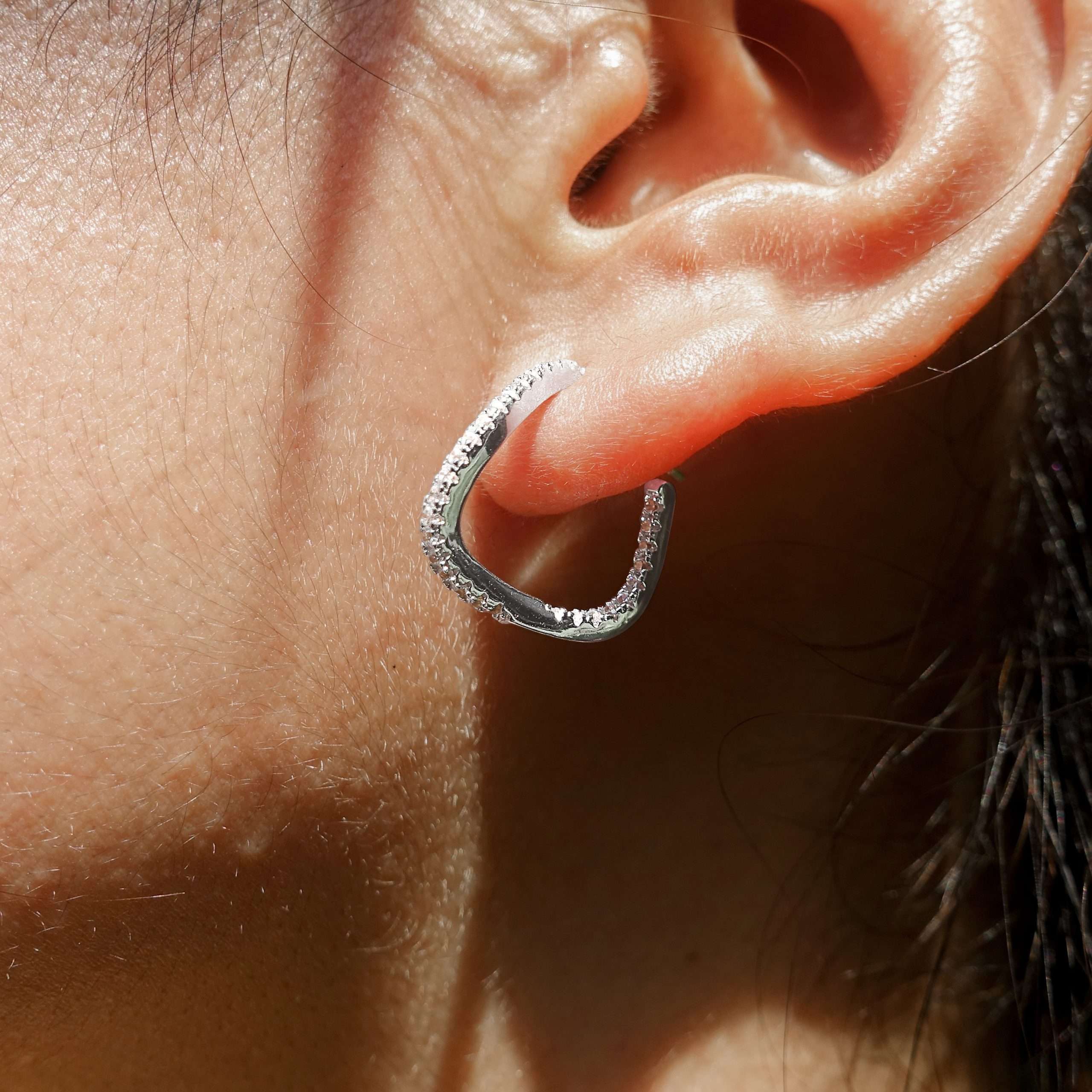Close-Out-27305 <br> ear stud earring wavy hoop w/ CZ's 925 Rhodium Plated - Image 2