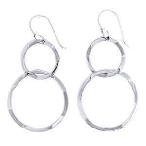 23019 <br> earring large circle in sm circle wavy