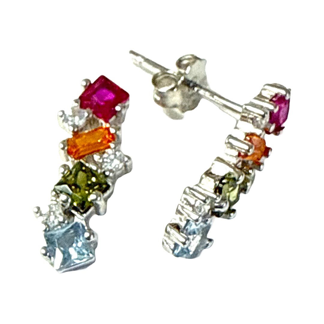 27293 <br> ear stud vertical rainbow CZ's - 925 Rhodium Plated - Image 5