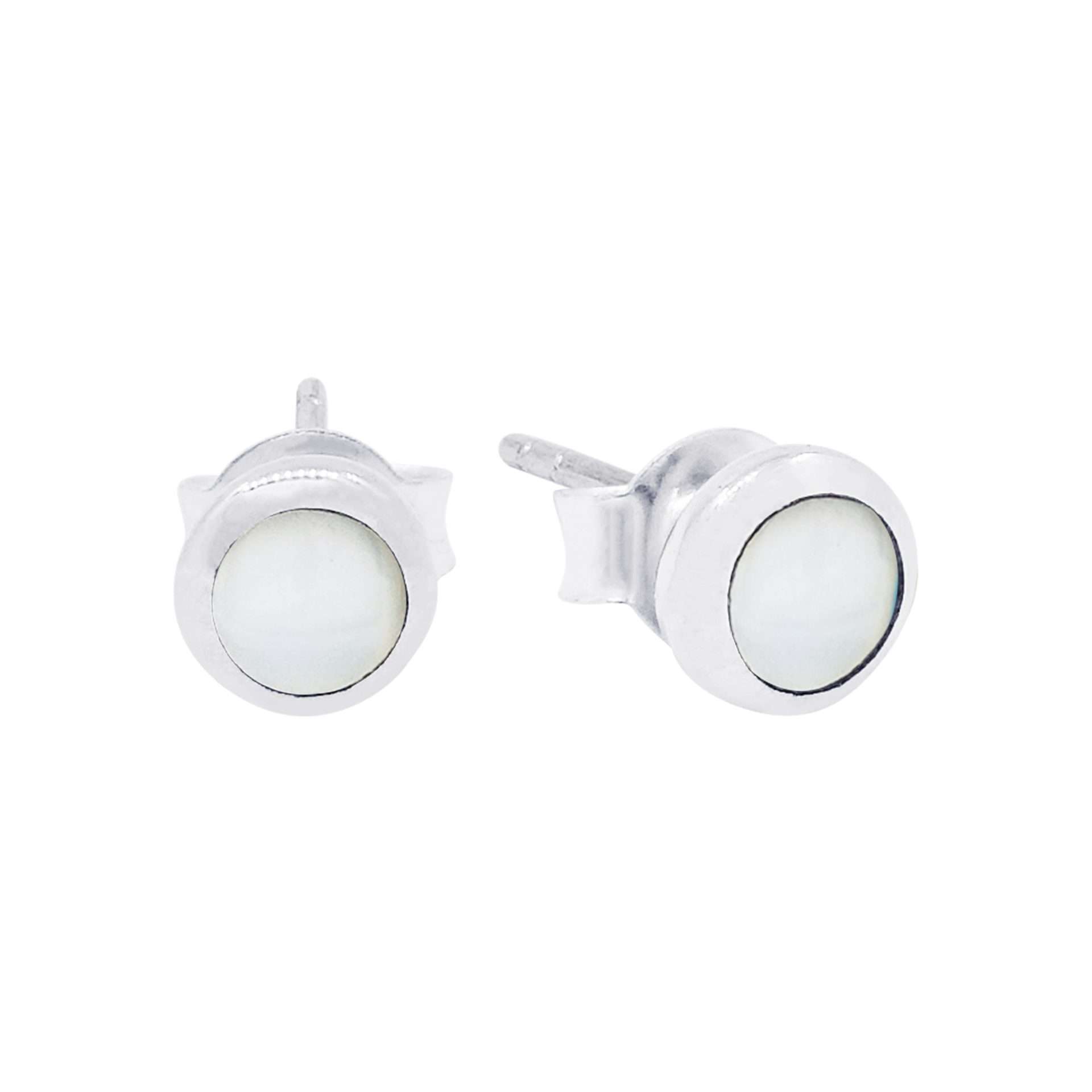 23540<br>N I AM ear stud 5mm bezel MOTHER OF PEARL .925 - Sol in 2's - Image 1