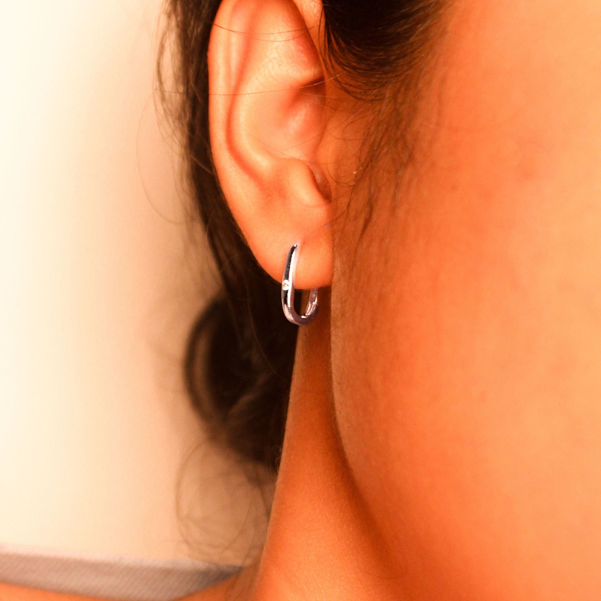 22855<br>huggie 10x2 single CZ  .925 E-coat - Image 2