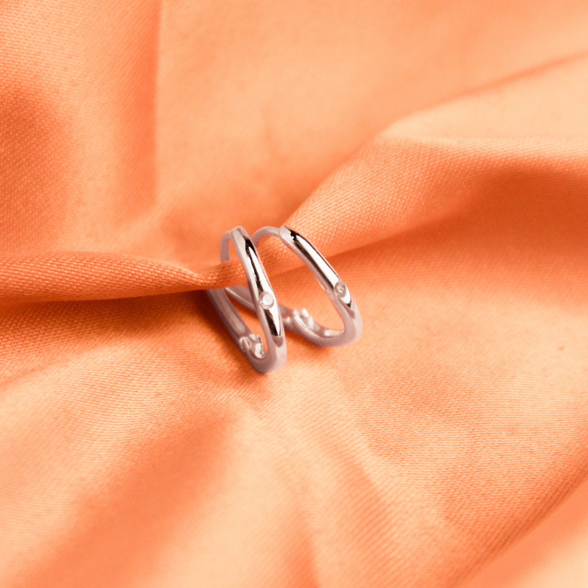 22855<br>huggie 10x2 single CZ  .925 E-coat - Image 3