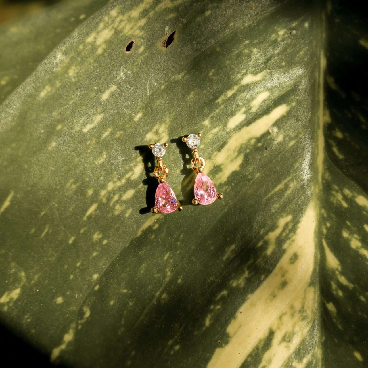 Close-Out-92280<br>ear stud drop pink teardrop .925 GP - Image 4