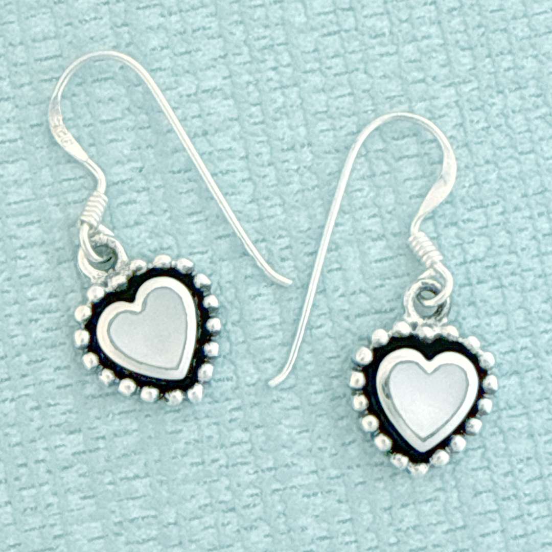 24274<br>earring beaded heart w/ ear wire 10x10mm - MOP - Image 2